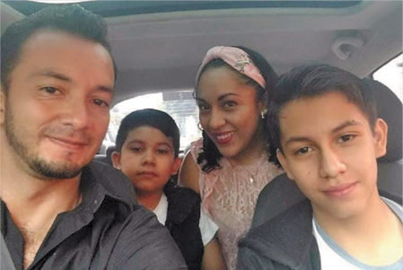 Alan Daniel A �lvarez Marti �nez