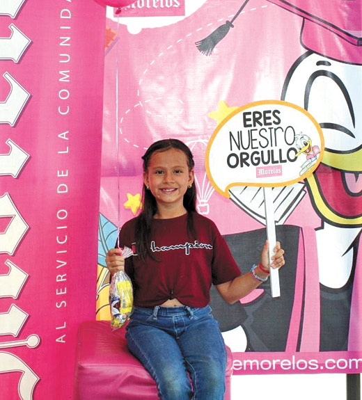 Camilia Herna �ndez Lo �pez