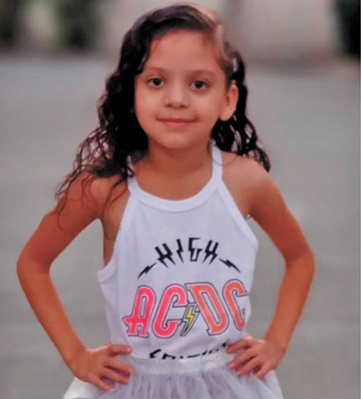Mi �a Giselle Gonza �lez Espinal